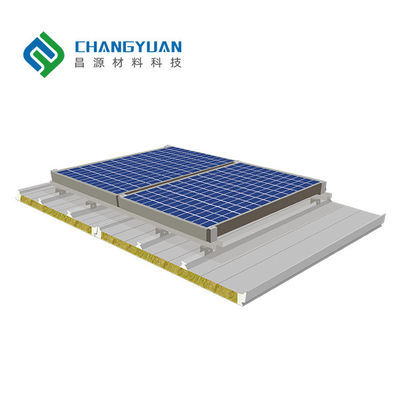 o painel fotovoltaico do telhado de 75mm isolou o telhado do painel de sanduíche