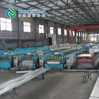 O material de construção pressionou a chapa de aço pressionada de grande resistência dos painéis do metal