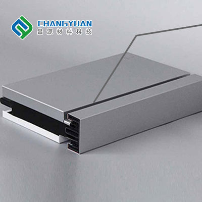 Painéis altos do metal da parede da durabilidade isolados com superfície lisa