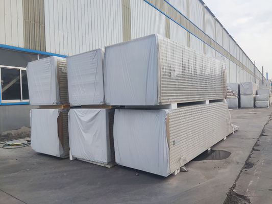 Painel de PU de sala fria de alto desempenho com largura 930-1130 mm impermeável
