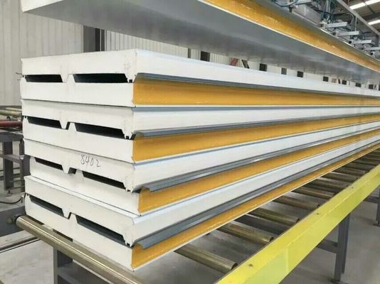 50/100/150/200 mm Painel de telhado de PU com isolamento acústico impermeável