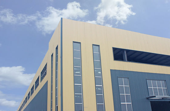 Revestimento exterior painéis de aço prensados de 1,2 mm com dimensões variáveis