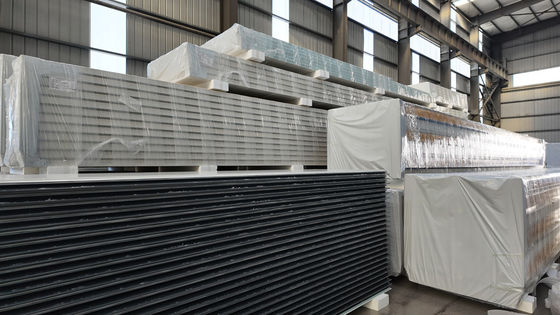Painel de parede de PU customizado resistente à água Soluções energéticas de construção em vários comprimentos