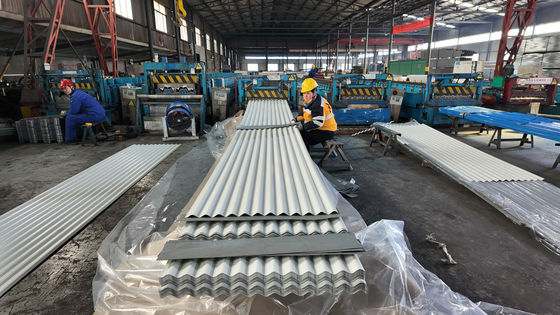Painéis metálicos prensados variáveis Solução ideal para construção leve e resistente