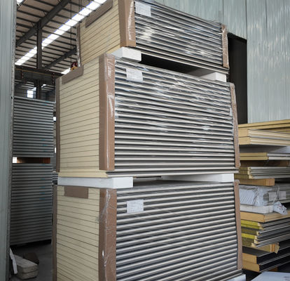 Painel de metal de parede de cortina à prova de fogo e à prova de som para soluções de instalação fáceis
