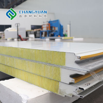 Painéis de Parede Metálicos e Painéis Sandwich: A Combinação Perfeita para Projetos Externos