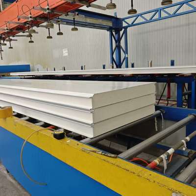 Câmara de armazenamento a frio e painel sandwich PU e painel sandwich PIR personalizável para salas frias com resistência à humidade e isolamento acústico