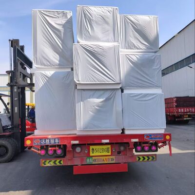 Painel sandwich PIR com propriedades de isolamento acústico e térmico para aplicações ignífugas B1