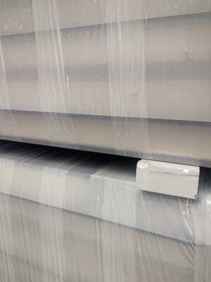 Painéis de Telhado PIR com Classe de Resistência ao Fogo B1 e Comprimento Personalizável Até 11960 Metros e Condutividade Térmica ≤0.02W/m·K