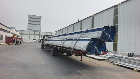 Deck de metal corrugado de alta capacidade de carga com aço galvanizado e comprimentos personalizados até 6000 mm