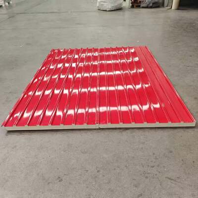 Painéis decorativos à prova de fogo do tipo sanduíche de pu Painéis exteriores de revestimento de telhado de metal Painéis sanduíche de grande parede